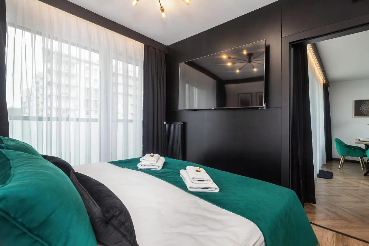 아파트 Baltini Premium Apartament Kasprowicza 20 A-B Z Basenem, Saunami I Jacuzzi 코워브제크