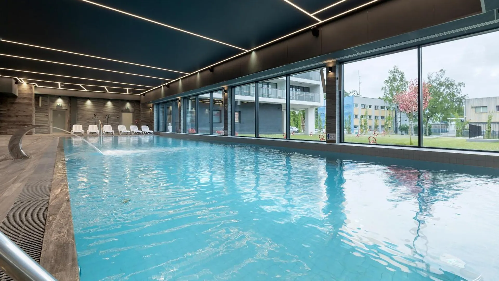 아파트 Baltini Premium Apartament Kasprowicza 20 A-B Z Basenem, Saunami I Jacuzzi 코워브제크